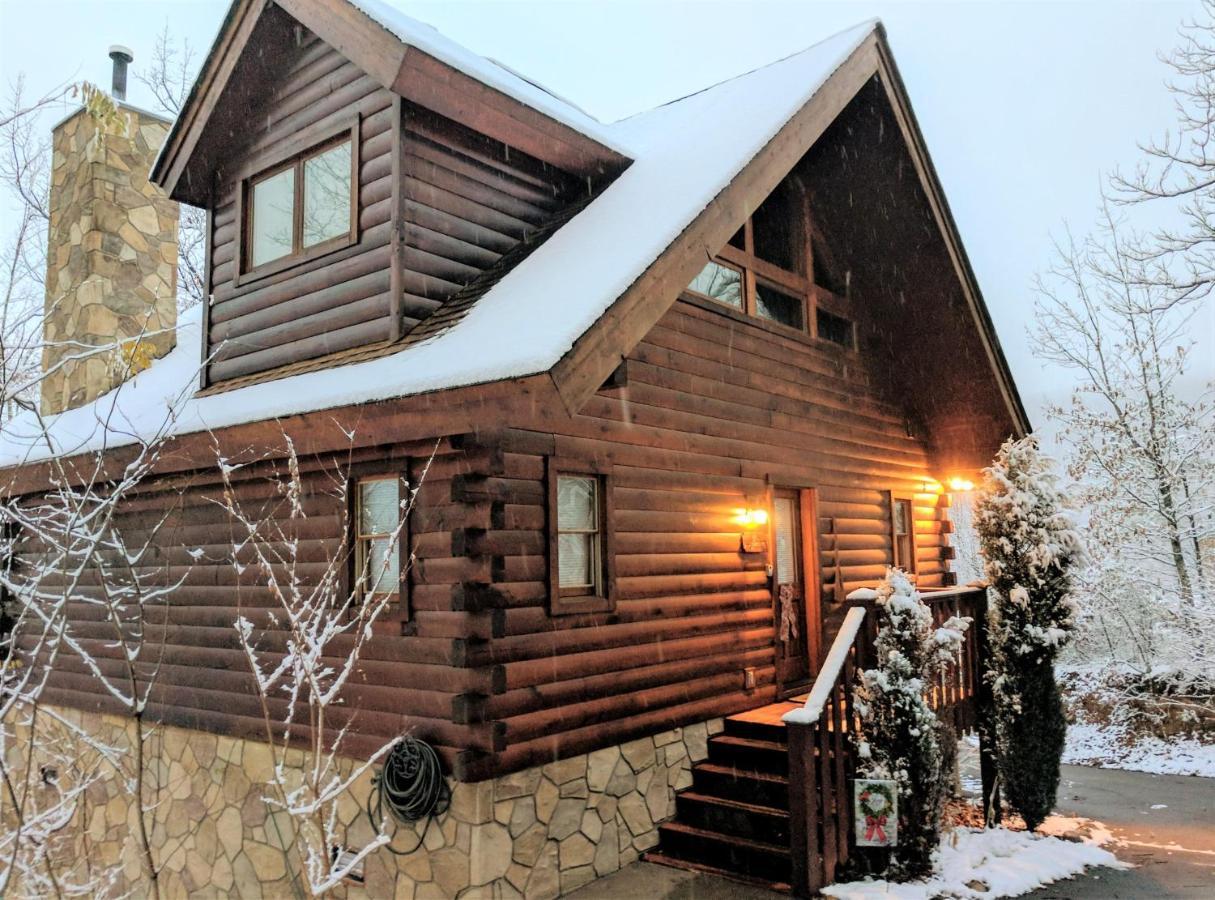 Romantic, Honeymoon Cabin In The Smokies! Gatlinburg Eksteriør bilde