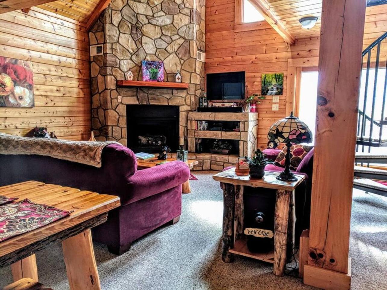 Romantic, Honeymoon Cabin In The Smokies! Gatlinburg Eksteriør bilde
