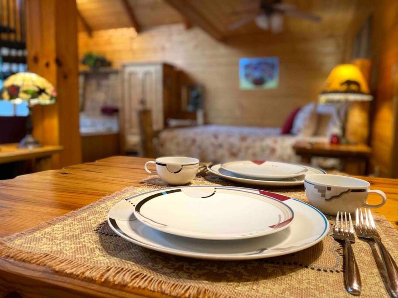 Romantic, Honeymoon Cabin In The Smokies! Gatlinburg Eksteriør bilde