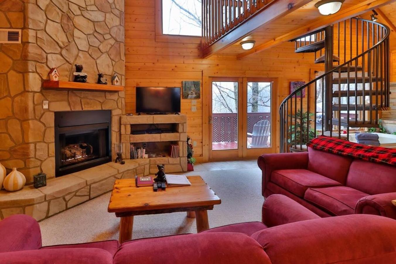 Romantic, Honeymoon Cabin In The Smokies! Gatlinburg Eksteriør bilde
